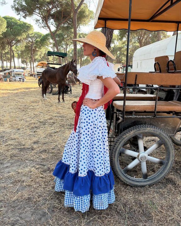 Uno de los trajes de Laura Sánchez para el camino. Fuente: Facebook Laura Sánchez