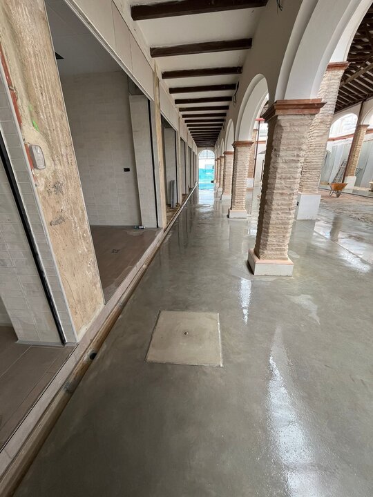 Colocación del suelo. Fuente: Ayto. Almonte