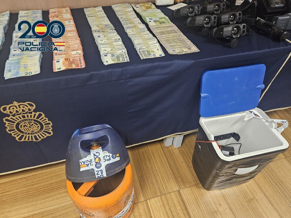 Dinero incautado en el macrooperativo policial