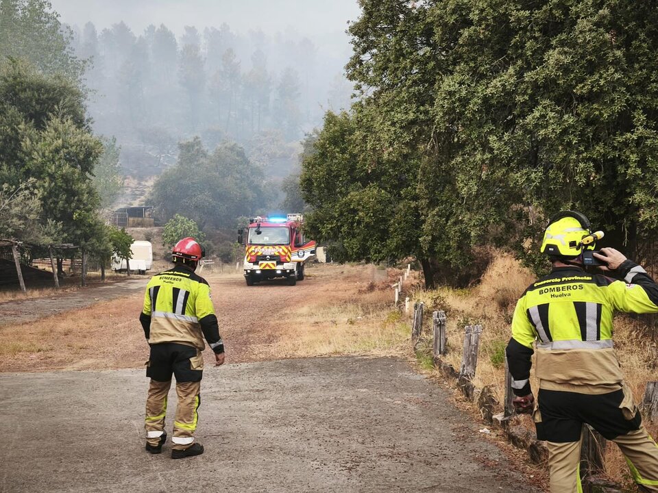 Bomberos en el lugar del suceso