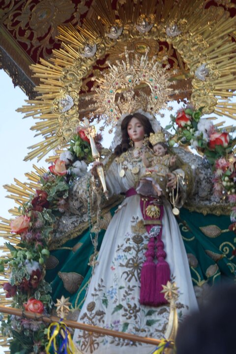 La Virgen de Montemayor durante el traslado del pasado año. Fuente: Ayto. Moguer