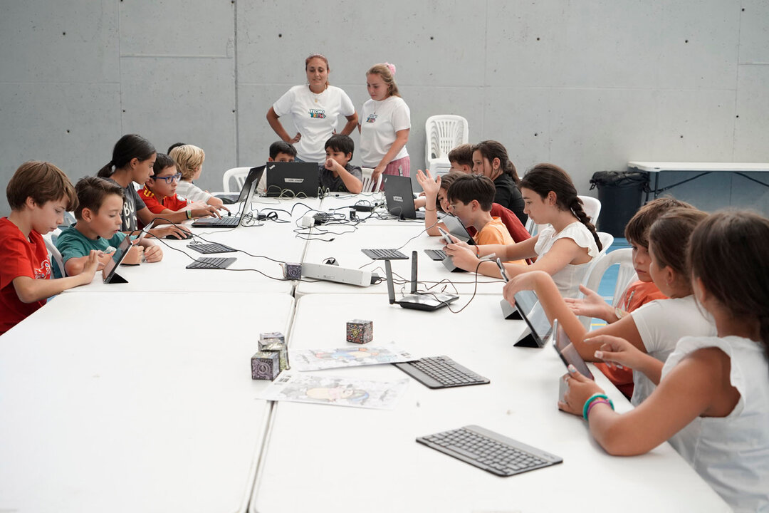 El uso responsable de las pantallas y los dispositivos móviles no faltó en la propuesta.