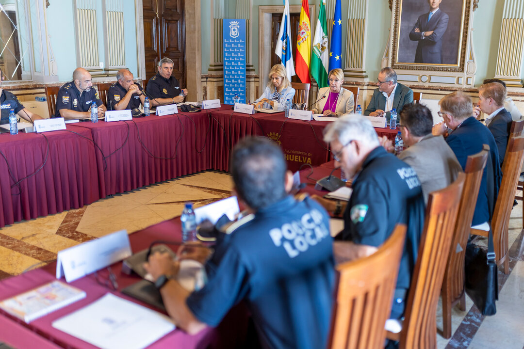 Reunión de la Seguridad para la Magna Mariana. Fuente: Ayto. Huelva