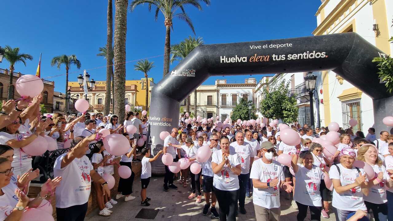 IX Marcha Solidaria contra el cáncer en La Palma del Condado. Fuente: Ayto. La Palma