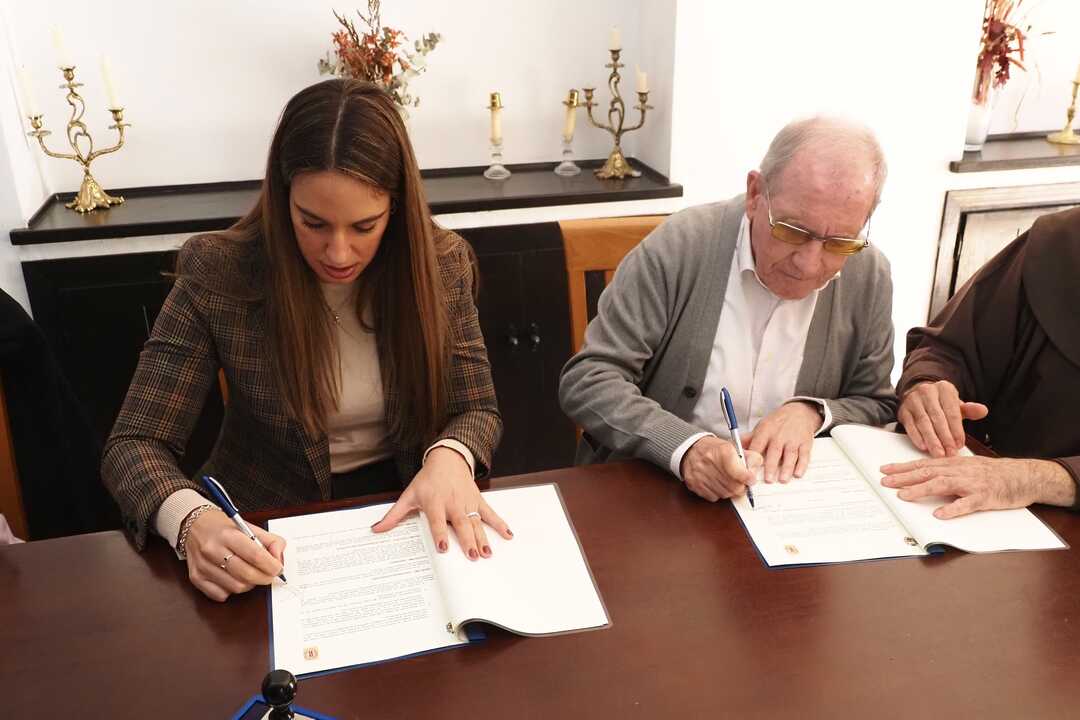 Ayto. Palos y Parroquia de La Rábida sellan un acuerdo histórico. Fuente: Ayto. Palos