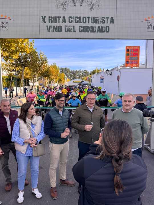 La Mancomunidad y el Ayuntamiento de Chucena organizan esta activiad en el marco de la Feria del Vino de Chucena