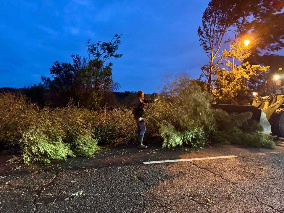 Así trabaja Ayamonte tras los numerosos desperfectos de la borrasca Claudia. Fuente: Ayto. Ayamonte