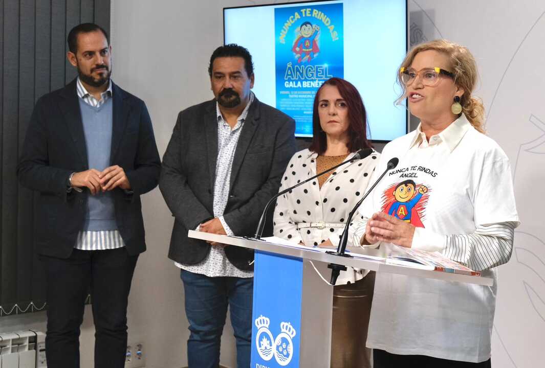 Gracia Baquero en la presentación de la gala. Fuente: Diputación de Huelva