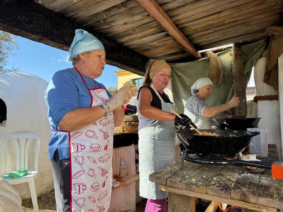 Visita de Adrián Cano al Belén de Corrales. Fuente: Ayto. Aljaraque