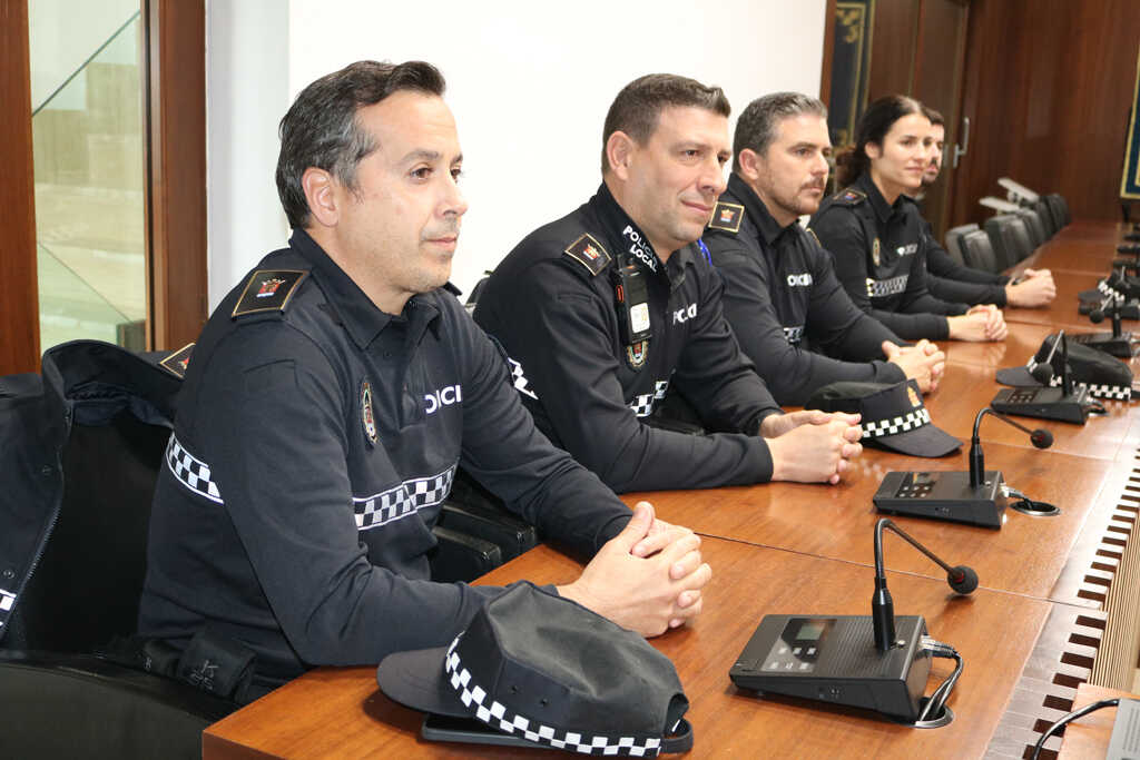 Cinco nuevos agentes se suman a la Policía Local de Cartaya. Fuente: Ayto. Cartaya