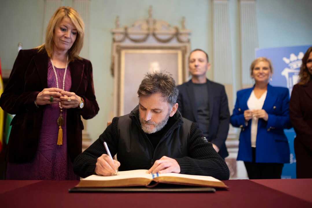 Fernando Tejero en el Ayuntamiento de Huelva. Fuente: Ayto. Huelva