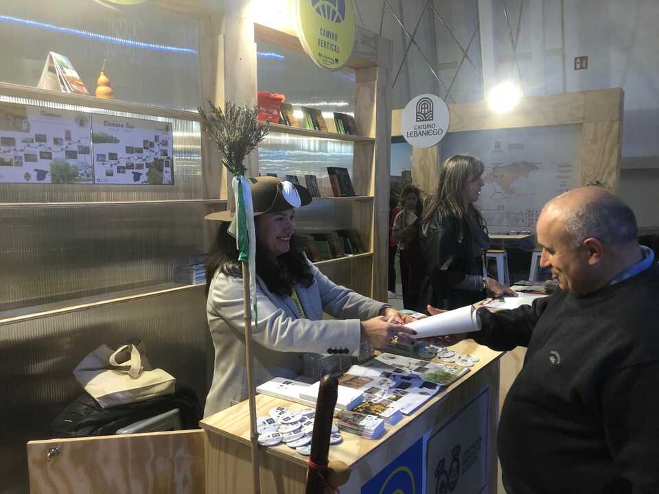 Mostrador de la Diputacion en el expositor de Camino Vertical. Fuente: Diputación de Huelva