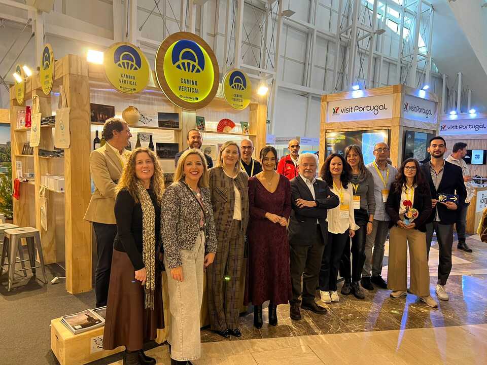Foto de grupo socios Camino Vertical en Fariway 2025. Fuente: Diputación de Huelva