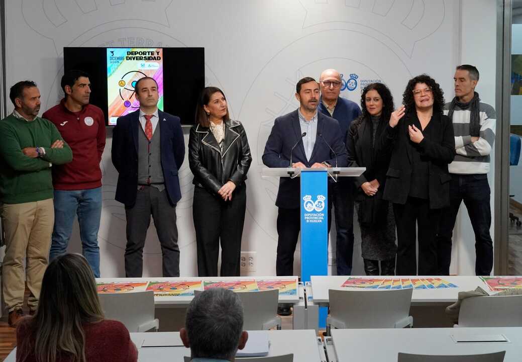 Juan Daniel Romero en la presentación. Fuente: Diputación de Huelva