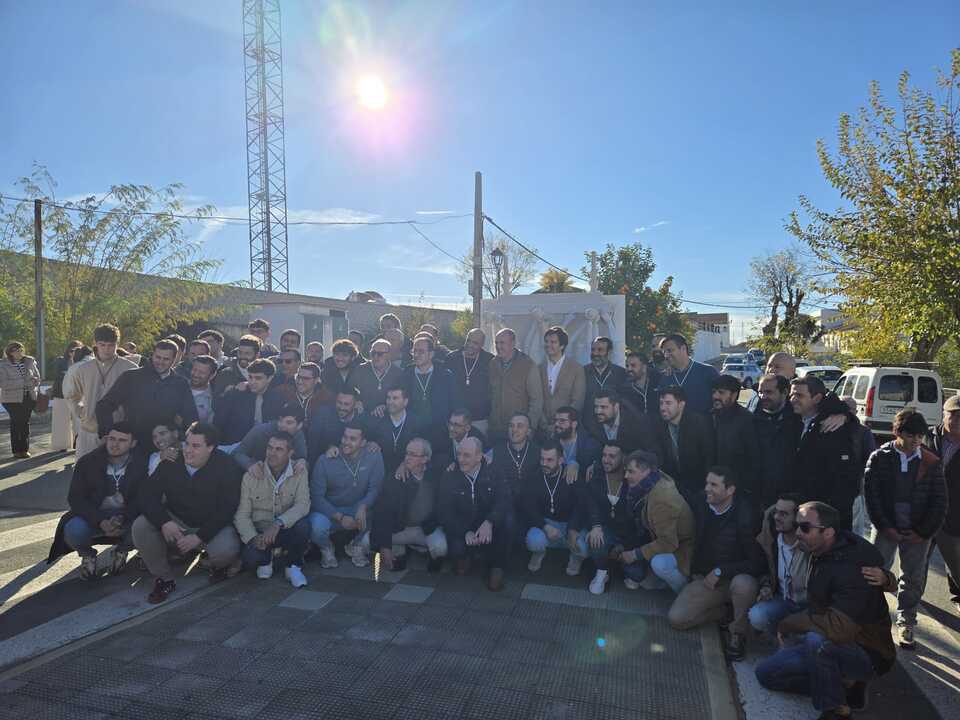 Homenaje a los costaleros de Calañas. Fuente: Facebook Ayto. Calañas