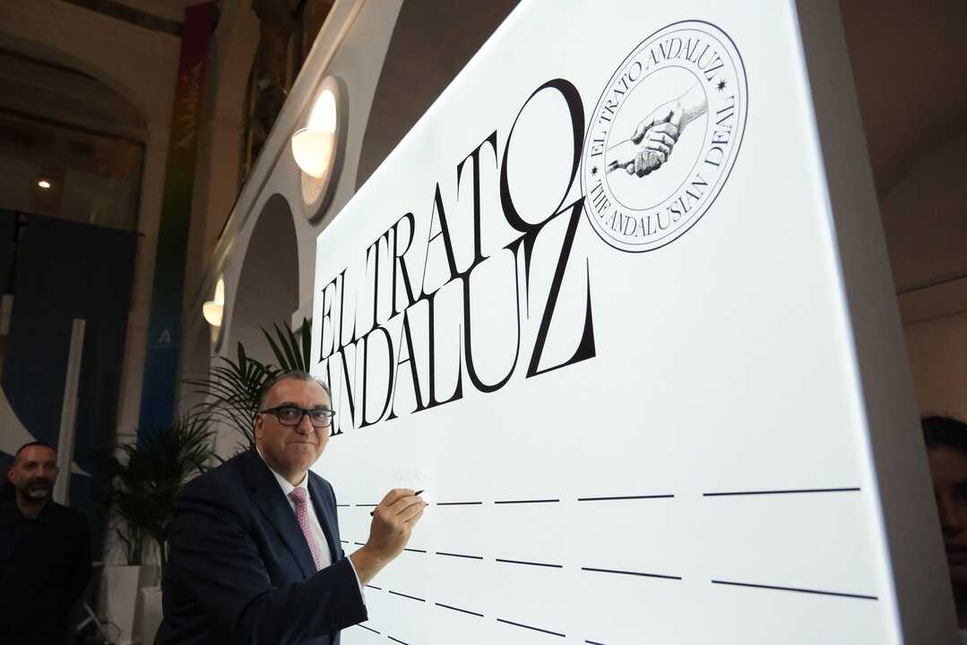 Arturo Bernal durante la presentación. Fuente: X Arturo Bernal