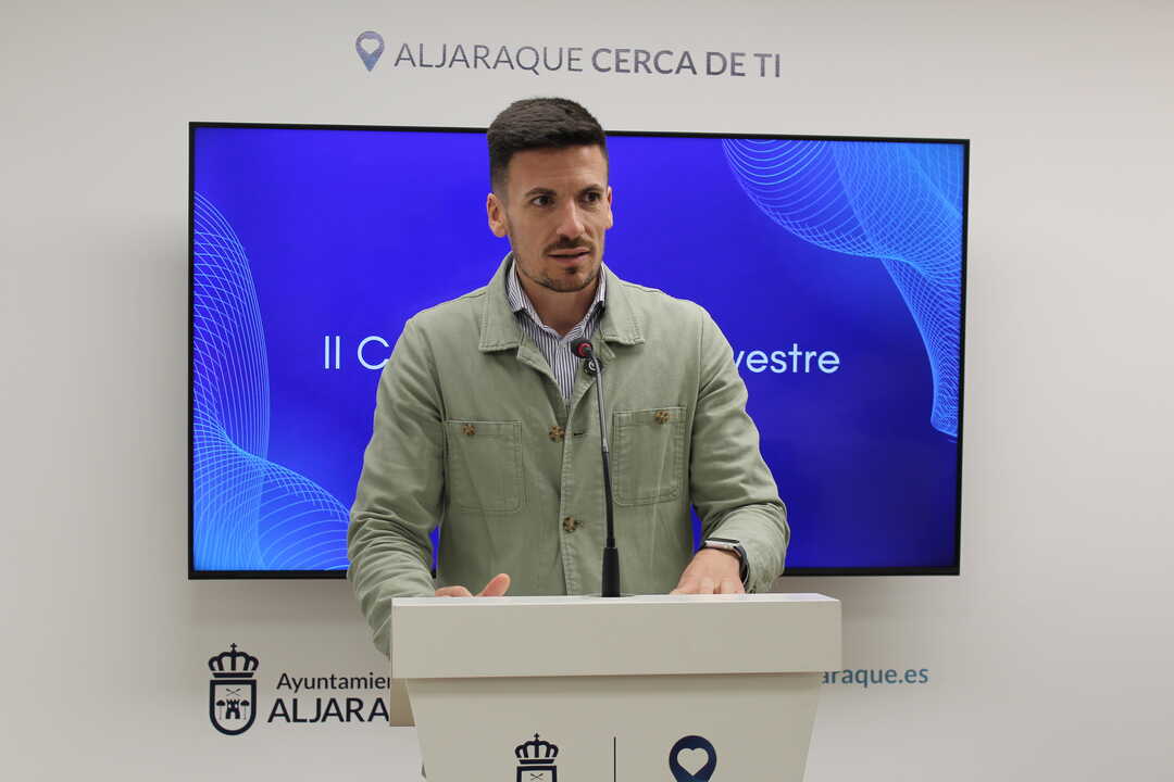 Adrián Cano en la presentación de la San Silvestre. Fuente: Ayto. Aljaraque
