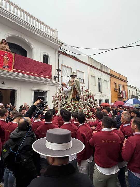 Procesión de San Vicente Mártir en Lucena del Puerto. Fuente: Facebook Ayto. Lucena
