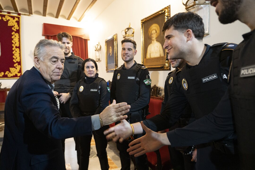 Bienvenida Policías Prácticas. Fuente: Ayto. Almonte