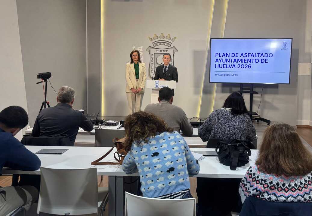 Rueda de prensa Plan de Asfaltado. Fuente: Ayto. Huelva