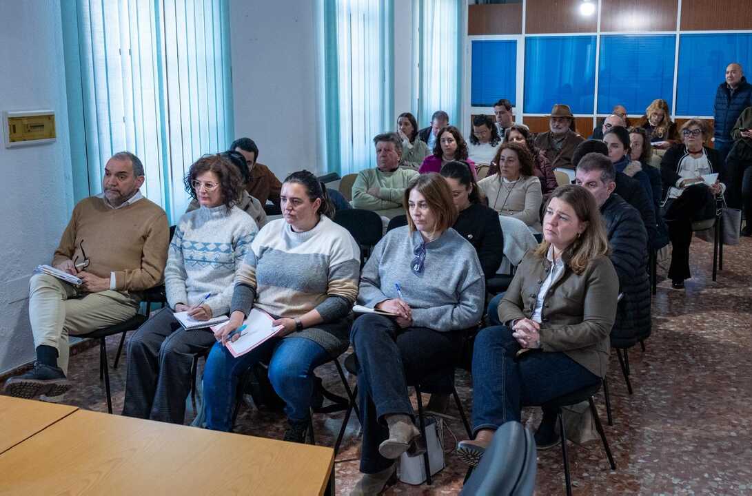 Reunión en Fuenteheridos. Fuente: Diputación de Huelva