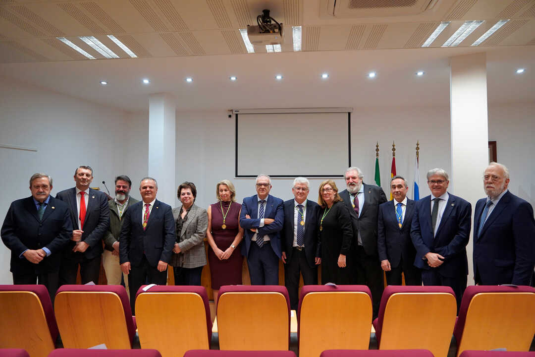 Nueva Junta de Gobierno y presidentes de Colegios de Veterinarios de Andalucía