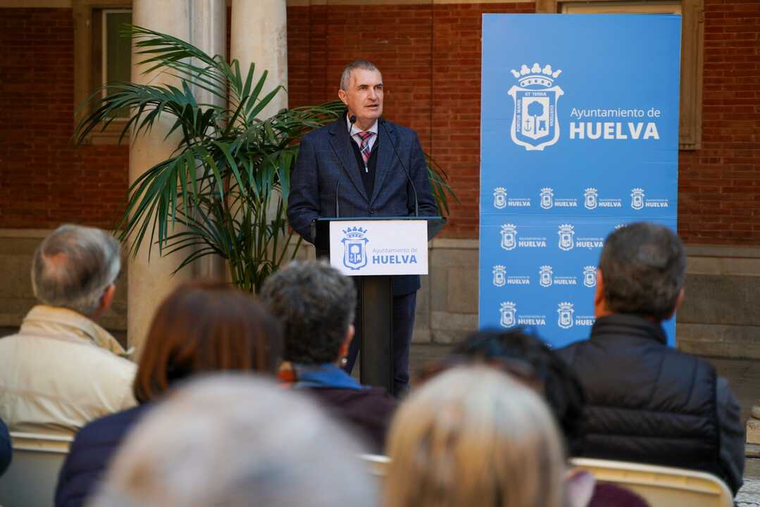 Presentación oficial de la Federación de Asociaciones de Vecinos ‘Onuba 25’. Fuente: Facebook Ayuntamiento de Huelva
