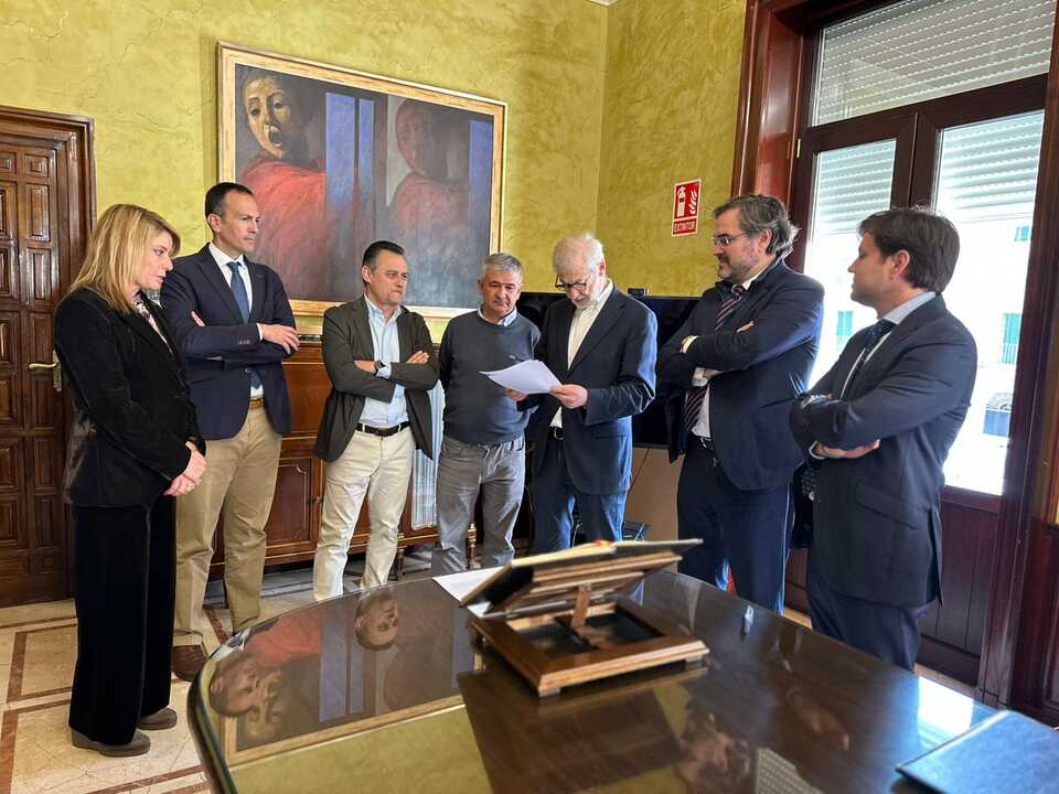 Sesión constitutiva del nuevo Tribunal Económico-Administrativo Municipal. Fuente: Ayuntamiento de Huelva