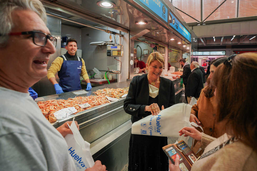 Celebración del Día del Consumidor en el Mercado del Carmen. Fuente: Ayuntamiento de Huelva
