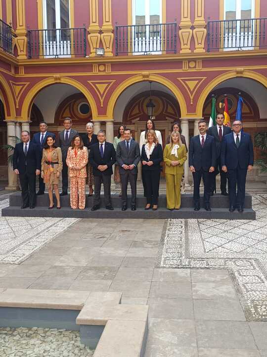 El Consejo de Gobierno de Andalucía se está celebrando en el Ayuntamiento de Huelva en estos momentos