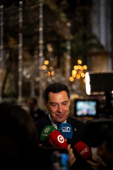 Moreno atiende a los medios