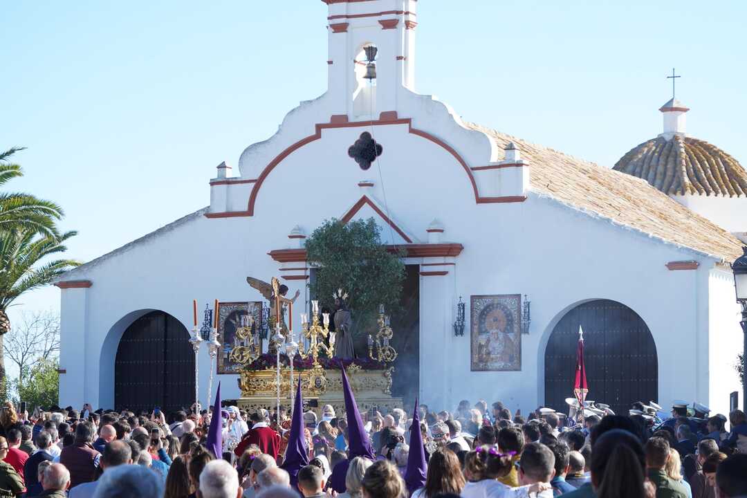 Salida del Cristo del Amor en la mañana del pasado Jueves Santo