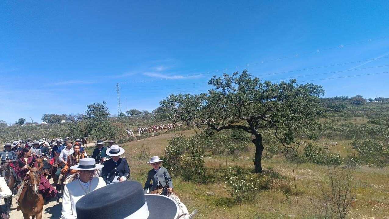 Romería de la Virgen de Piedras Albas. Fuente: Facebook Hermandad de Nuestra Señora de Piedras Albas