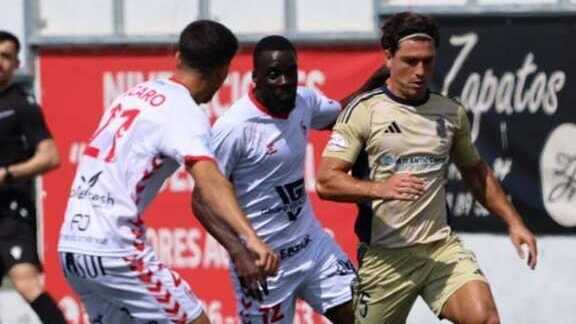 David Alfonso en una acción del partido. Fuente: X Recre