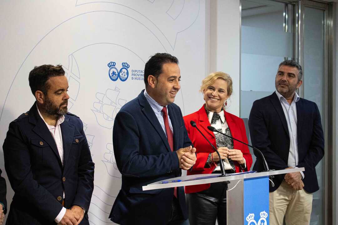 Presentación del cartel de las Cruces de Mayo de Alosno 2026. Fuente: Diputación de Huelva