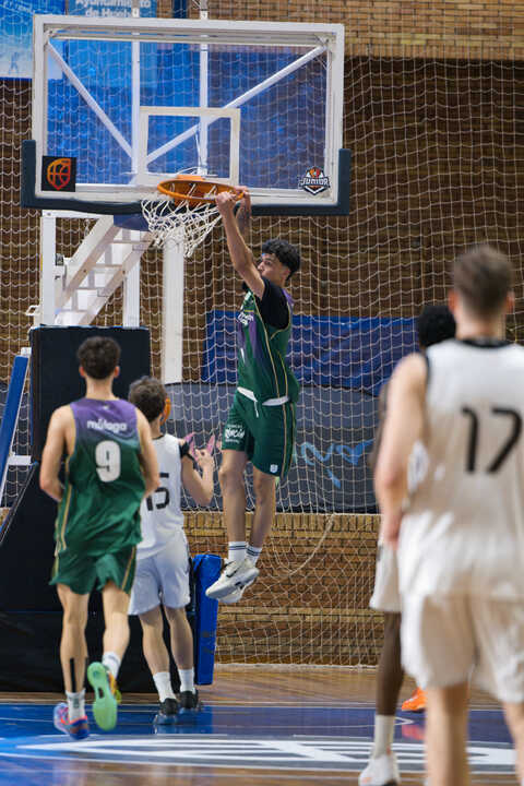El onubense Alfoso Rodríguez durante el Campeonato de España Junior. Fuente: FAB