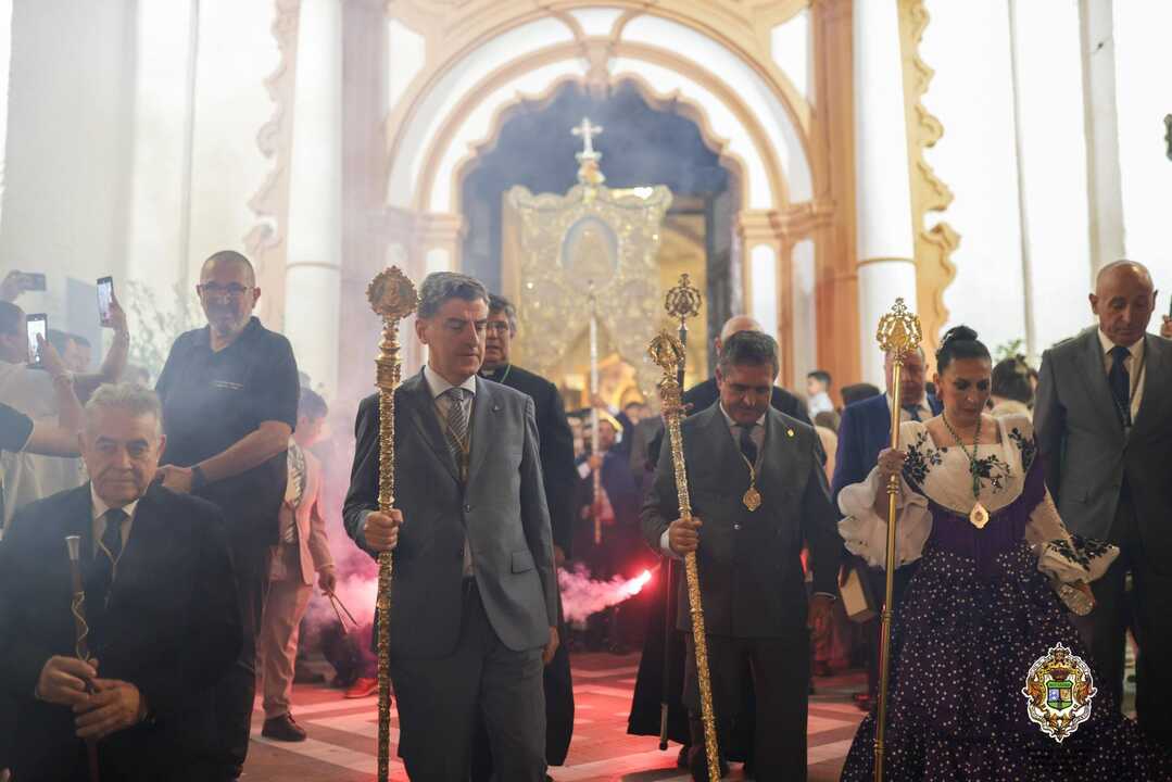 Otro momento de la salida de la Matriz