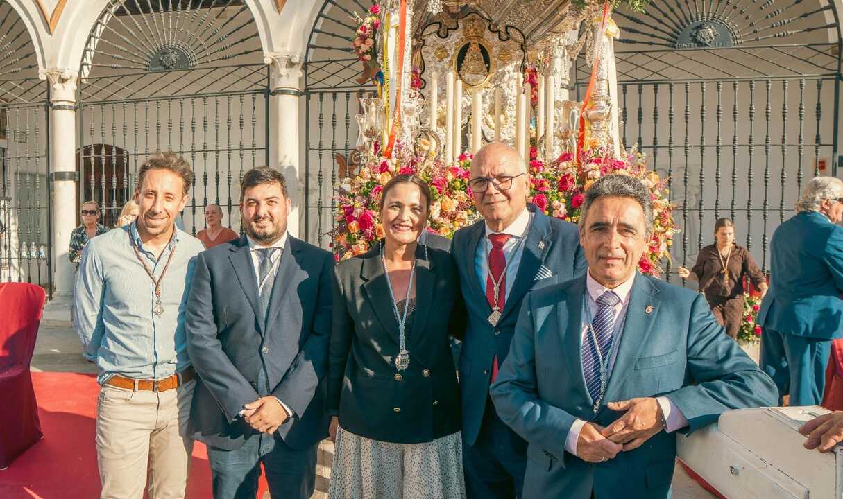 La diputada Carmen Díaz no quiso perderse el importante acto