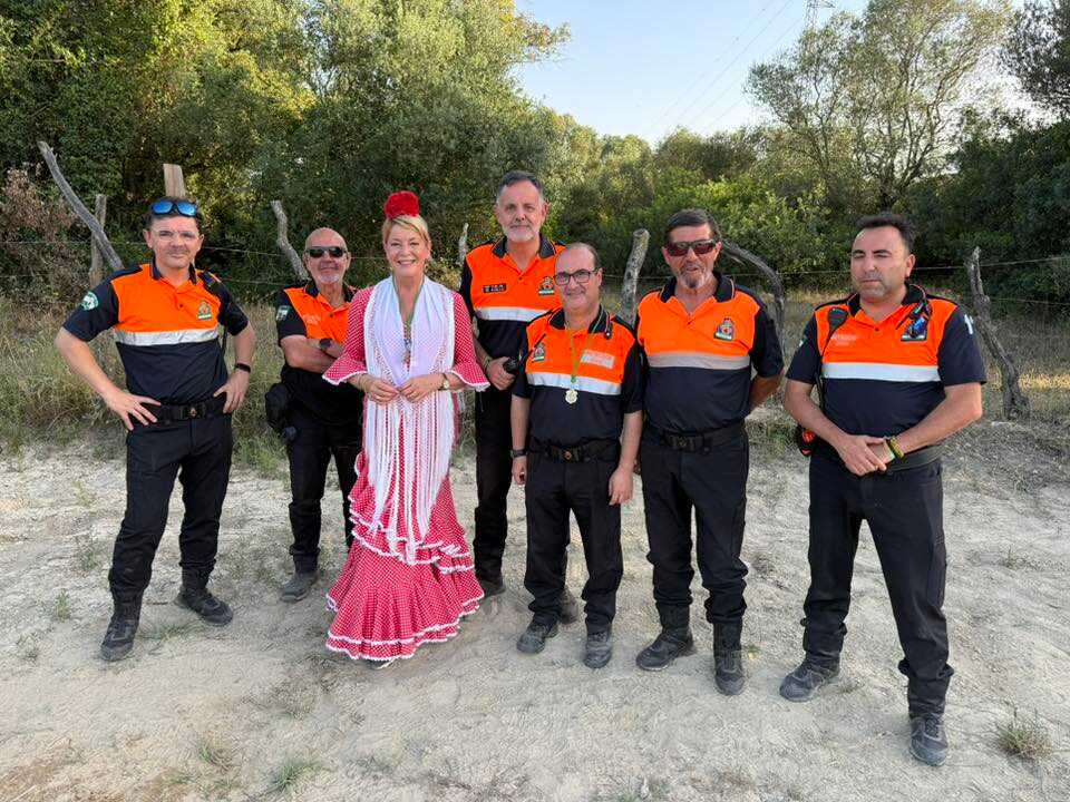 Miranda con efectivos de Protección Civil en el camino